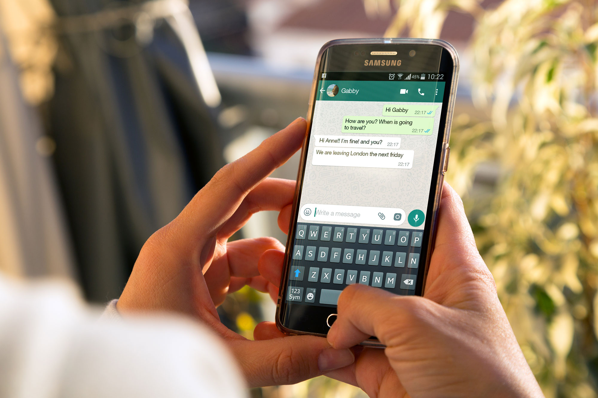 Titelbild zum Blogbeitrag «WhatsApp: der direkte Draht zum Kunden»